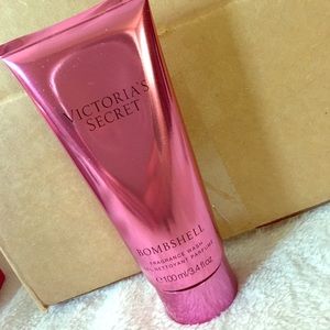 Sold! Victoria’s Secret Bombshell Wash 3.4fl oz